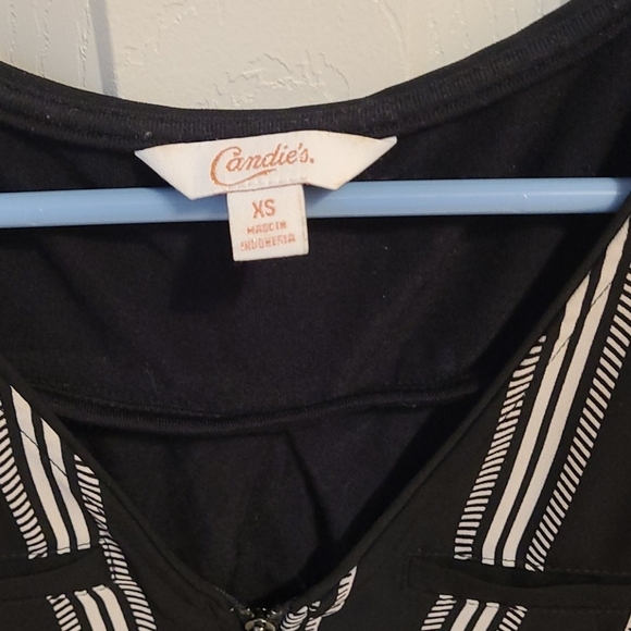 -"CANDIES"- SIZE XS WOMENS SLEEVELESS TOP - Picture 2 of 4